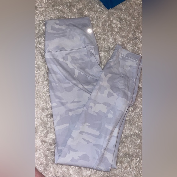 Lululemon leggings - Picture 1 of 2